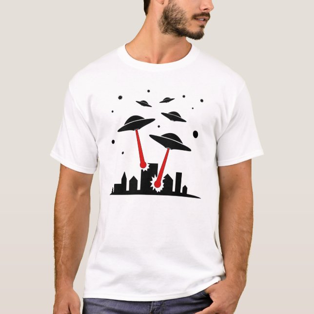 UFOs attack Tee Shirt (Framsida)