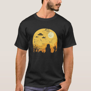 Ufos über Wüste und Kaktus T Shirt