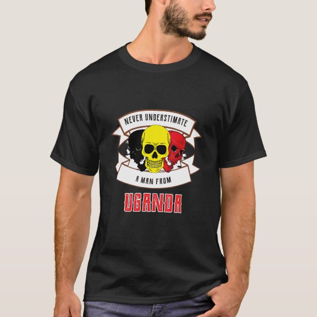 Uganda Underskatta aldrig T Shirt (Framsida)