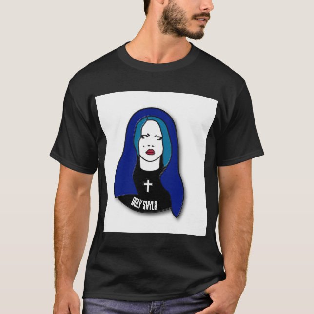 Uggig Shyla Nun T-shirt (Framsida)