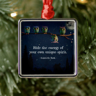 Uggla är annorlunda med unik offertkollage julgransprydnad metall