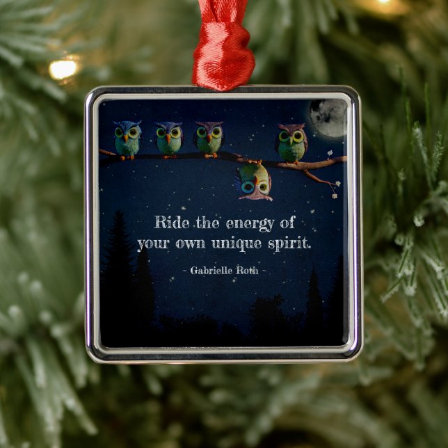 Uggla är annorlunda med unik offertkollage julgransprydnad metall (Träd)