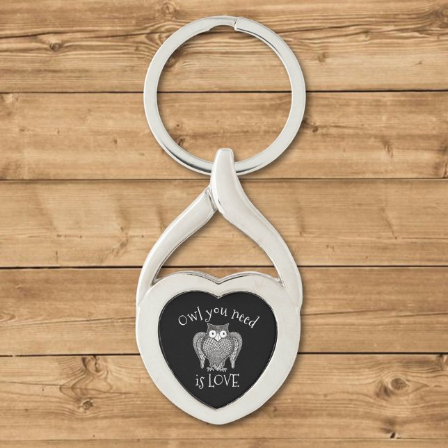 Uggla du behöver twisted heart silverfärgad nyckelring (Skapare uppladdad)