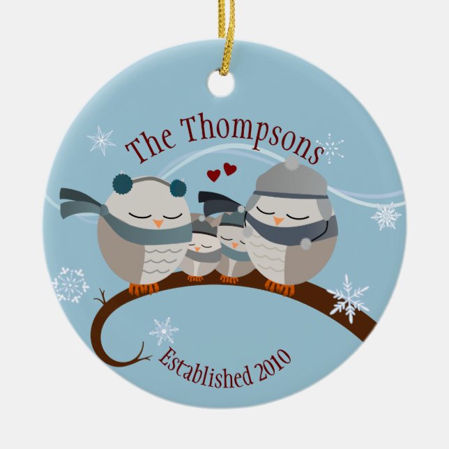 Uggla-familjen med fyra nyckelord julgransprydnad keramik (Framsidan)