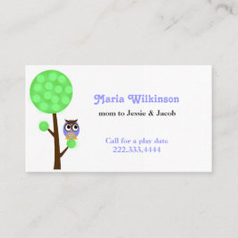 Uggla i ett trädmammakort