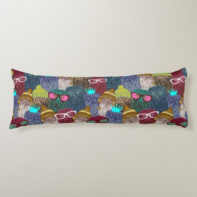 UGGLA i KRONA Kroppskudde (Framsidan)