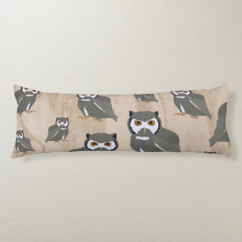 Uggla Mönster & Rustic Wood Kroppskudde