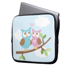 Ugglan kopplar ihop laptop sleeve