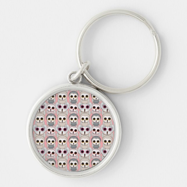Ugglebarn på rosa mönster rund silverfärgad nyckelring (Framsidan)