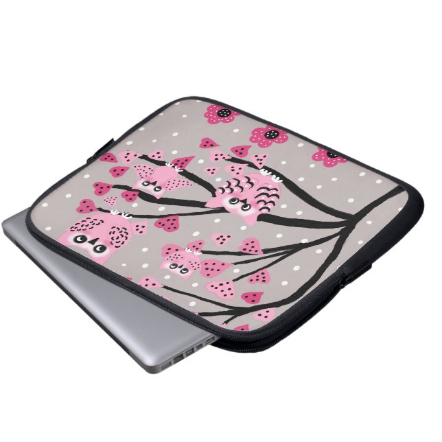 ugglor laptop fodral (Framre botten)