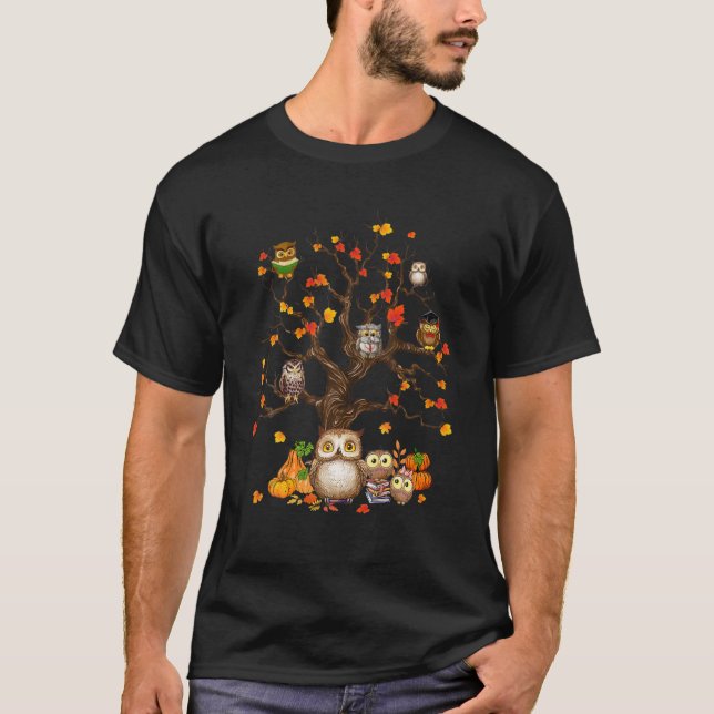 Ugglor Löv Träd hösthösten Pumpkin Halloween Uggla T Shirt (Framsida)