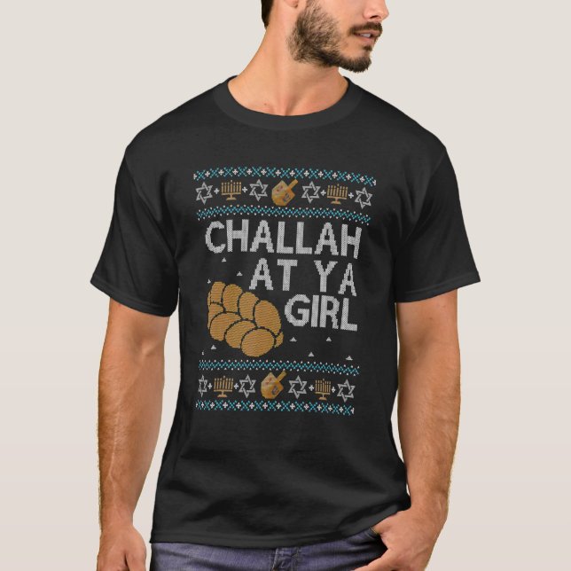 Ugly Hanukkah Sweater Challah på Ya Girl Set Tee (Framsida)