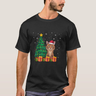 Ugly Savannah Cat Santa Hat Julgran Ljus T Shirt