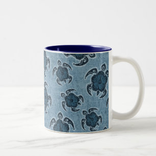 Uhane Honu Hibiscus Batik Hawaiian Turtle Två-Tonad Mugg