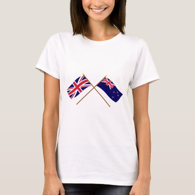 UK och nyazeeländsk korsad flaggor T Shirt (Framsida)