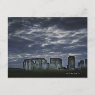 UK Stonehenge som är scenisk beskådar på gryning Vykort