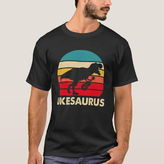 Ukesaurus Hawaiian Ukulele Player Guitar Music Mus T Shirt (Framsida)