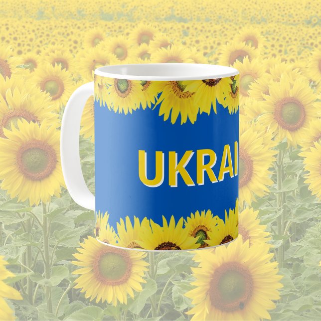Ukraina i Färg med blommor Kaffemugg (Skapare uppladdad)