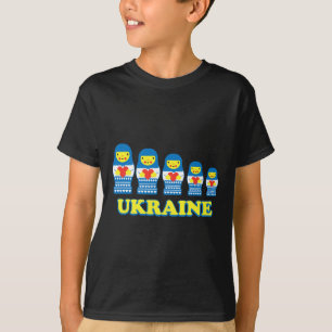 Ukraina Matryoshka-ryska dockor håller hjärtan T Shirt