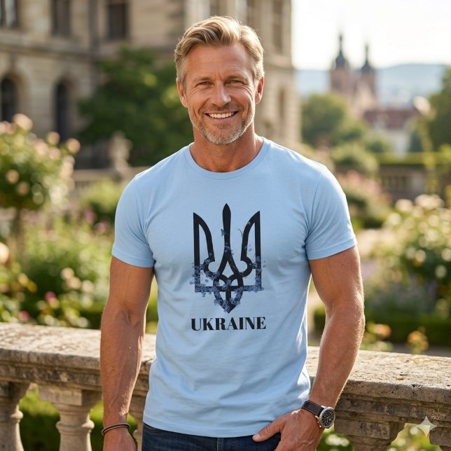 UKRAINA. Treudd. Ukrainsk statsvapen  T-Shirt (Skapare uppladdad)