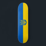 Ukrainas flagga med jackande av arm mini skateboard bräda 18,5 cm<br><div class="desc">Skateboard med flagga Ukraina,  en blå och gult flagga med den ukrainska jacka av arm (emblem) med en trident i mitten</div>