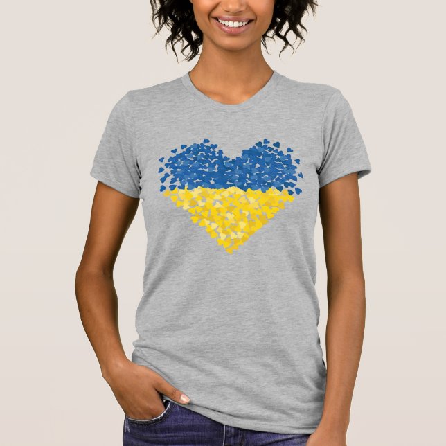 Ukraine is in my heart. Ukrainian flag. Support. T Shirt (Framsida)