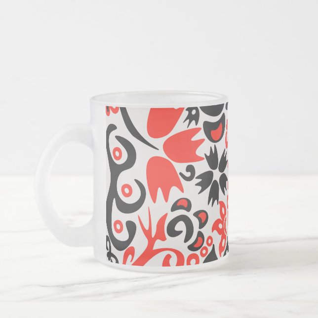 Ukrainian ethnic folk art floral pattern absrtact  frostad glasmugg (Vänster)