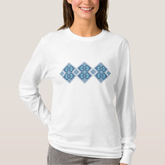Ukrainsk broderiblåttvyshyvanka t-shirt