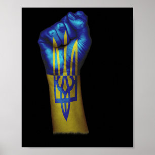 Ukrainsk flagg + treudd på en höjd knuten näve poster