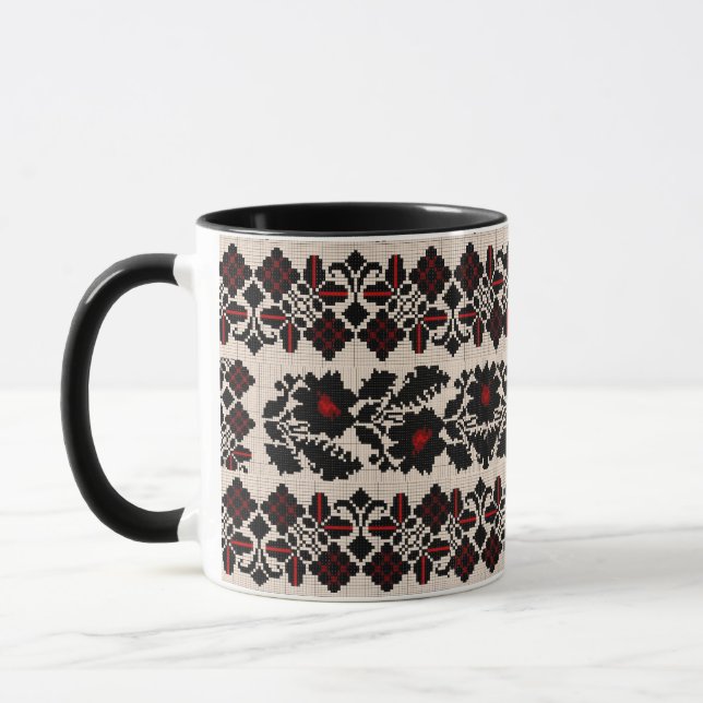Ukrainsk traditionell vushuvanka folkkonst mönster mugg (Vänster)