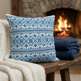 Ukrainsk traditionell vushuvanka folkpattern  kudde