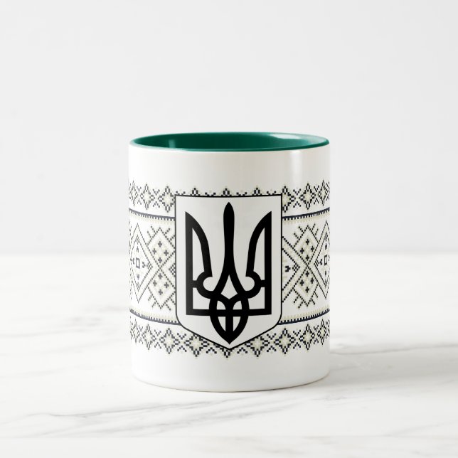 Ukrainska Camo Vyshyvanka Mugg (Center)