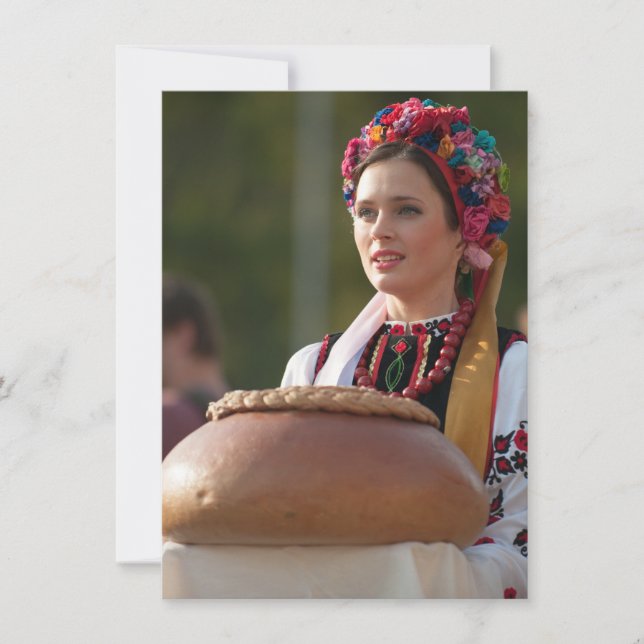 Ukrainska Woman Bread och Salt (Framsida)