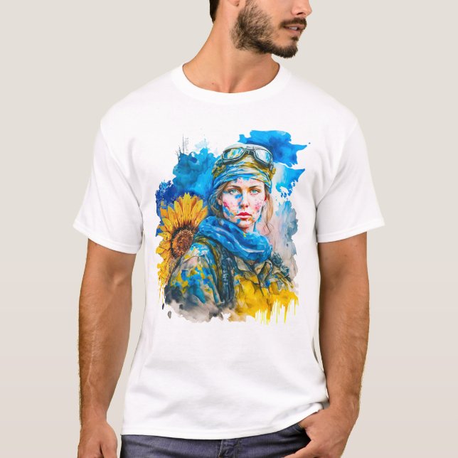 Ukrainska Woman Warrior Soldier T Shirt (Framsida)