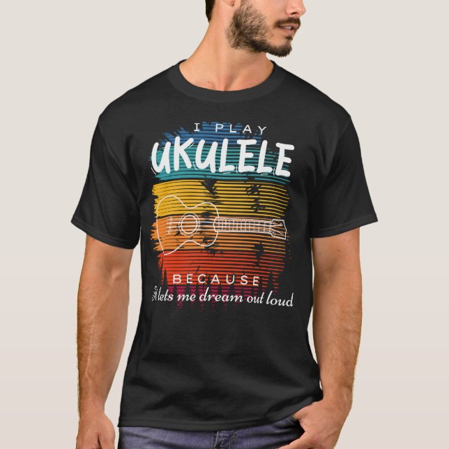 Ukulele Daydrömmar: Strumming Musical Fantasies T Shirt (Framsida)