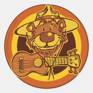 Ukulele Skogsväktares "Smiling Bear with Uke" Teck Runt Klistermärke