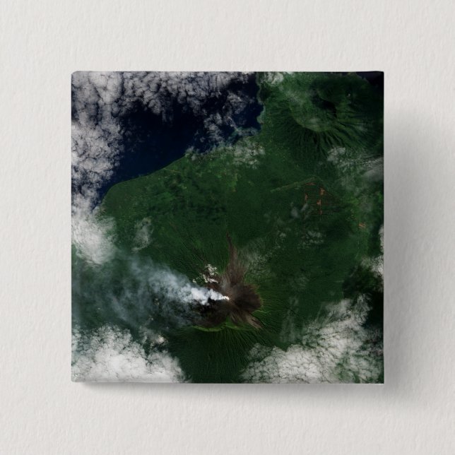 Ulawun Volcano från toppmötet i New Britain Knapp (Framsida)