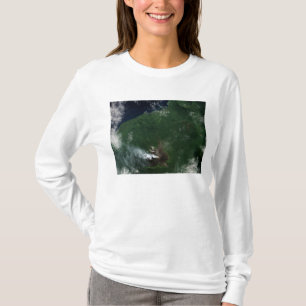 Ulawun vulkan av det New Britain toppmötet Tee