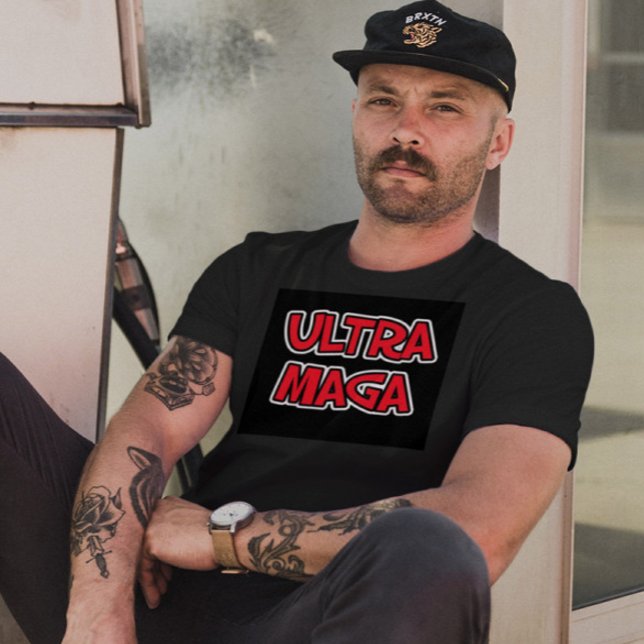 ULTRA MAGA TRUMP T-Shirts (Skapare uppladdad)