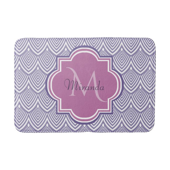 Ultra Violet Arched Scallops Orchid Monogram Namn Badrumsmatta (Framsidan)