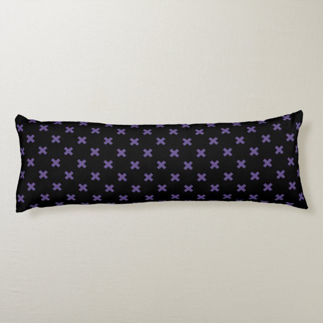 Ultra violet kor stygn på svart kroppskudde (Baksidan)