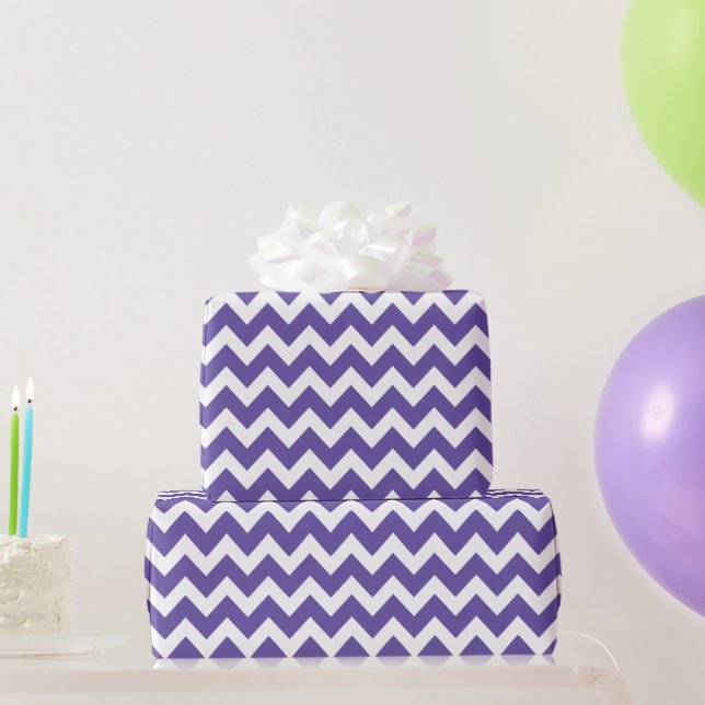 Ultra violet lila white Chevron mönster Presentpapper (Festgåvor)