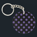 Ultra violet polka dots på svart<br><div class="desc">Pantones färg år 2018 är ultraviolett.</div>