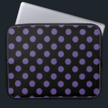 Ultra violet polka dots på svart laptop fodral<br><div class="desc">Pantones färg år 2018 är ultraviolett.</div>