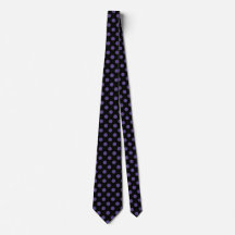 Ultra violet polka dots på svart