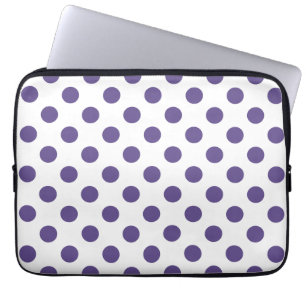 Ultra violet polka dots på vitt laptop fodral