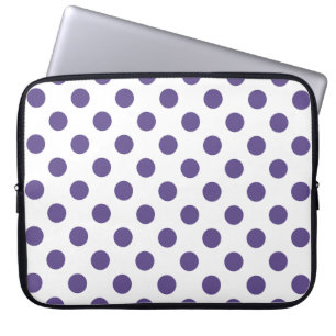 Ultra violet polka dots på vitt laptop fodral