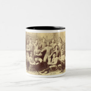 UMass fotboll 1888 Två-Tonad Mugg