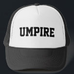 Umpire hat for officiell sport Team Monitoring Keps<br><div class="desc">Svart och vit umpire-hatt för övervakning av officiell idrottslag. Handy för fotboll,  basket,  softball,  baseboll,  ltvärs,  vatten-polo,  fotboll,  rugby,  volleyball,  handboll,  tennis och annan sport som behöver en domare. Underbar för High School-spel,  college-ligor och turneringar. Anpassa till namn om tränare eller tränare valfritt.</div>