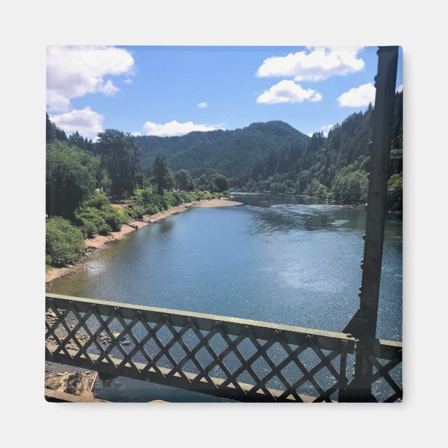 Umpqua River, Oregon Magnet (Framsidan)